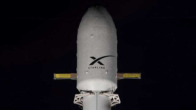 Starlink 10-28 Satellite Launch by SpaceX – 8 july 2025 2025 Starlink 10-28 mission showing Falcon 9 rocket deploying satellites in low Earth orbit