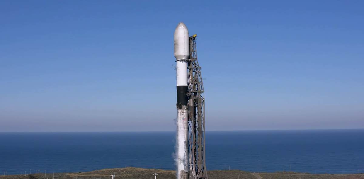 SpaceX’s Starlink Launch Highlights Rare Debut of a Fresh Falcon Booster
